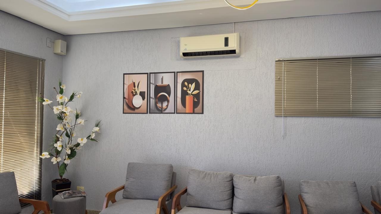 Recepção confortável para clientes da DivulgaMais
